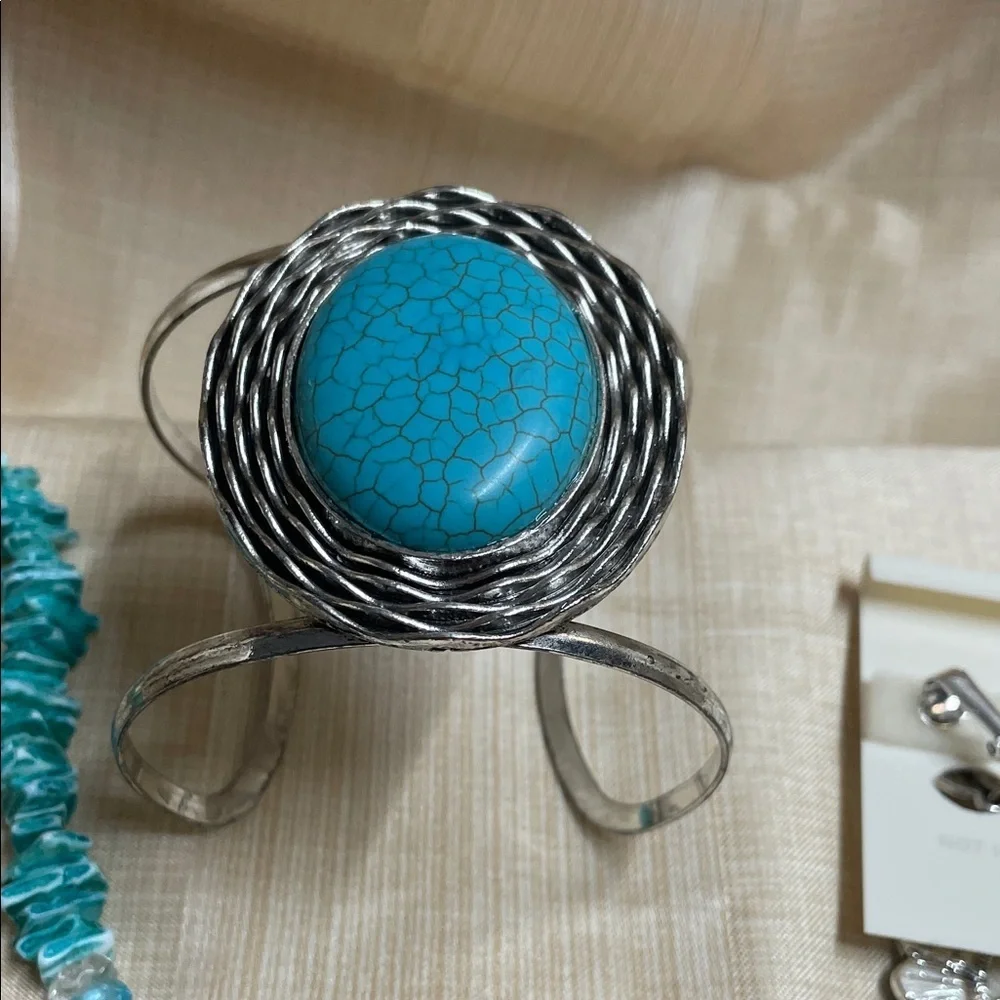 Turquoise and Silver Set Necklace, Clip Earrings & Bracelet